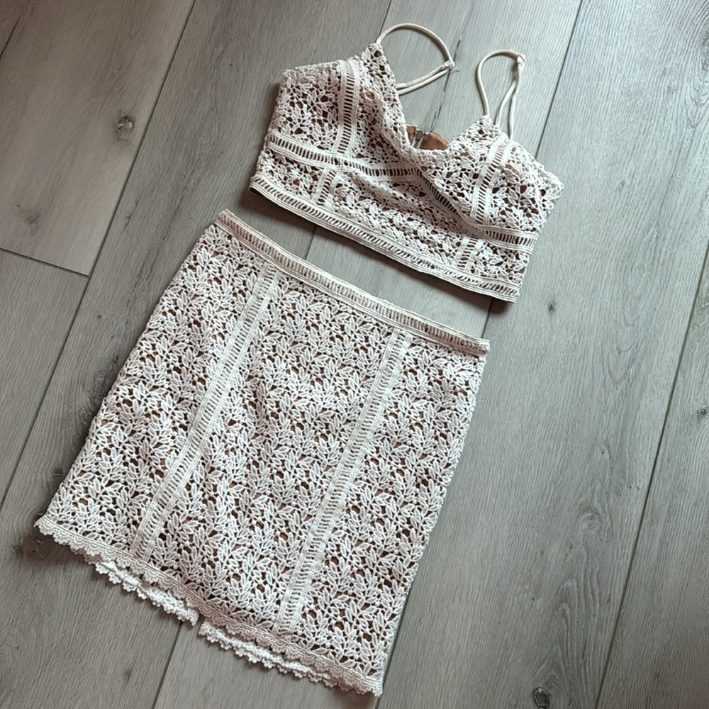Kendall and Kylie Set